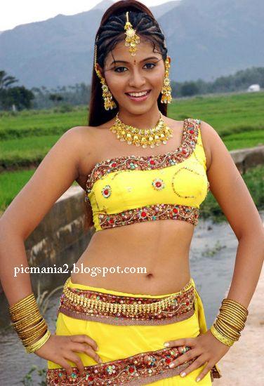 tamil actress ANJALI  rare hot boombs pic gallery