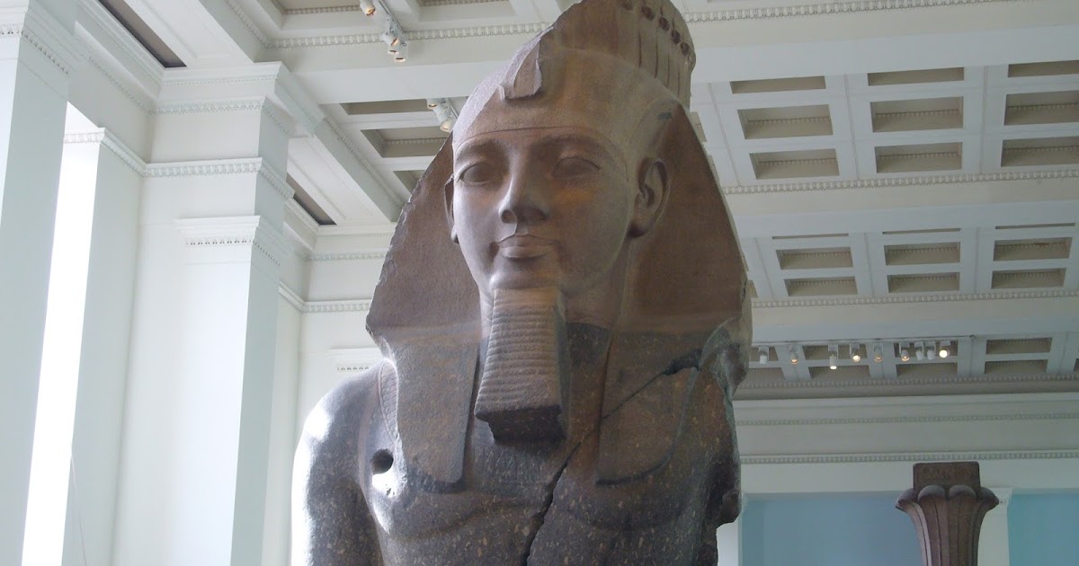 エジプトのファラオ ラムセス2世像 インテリア置物古代エジプト