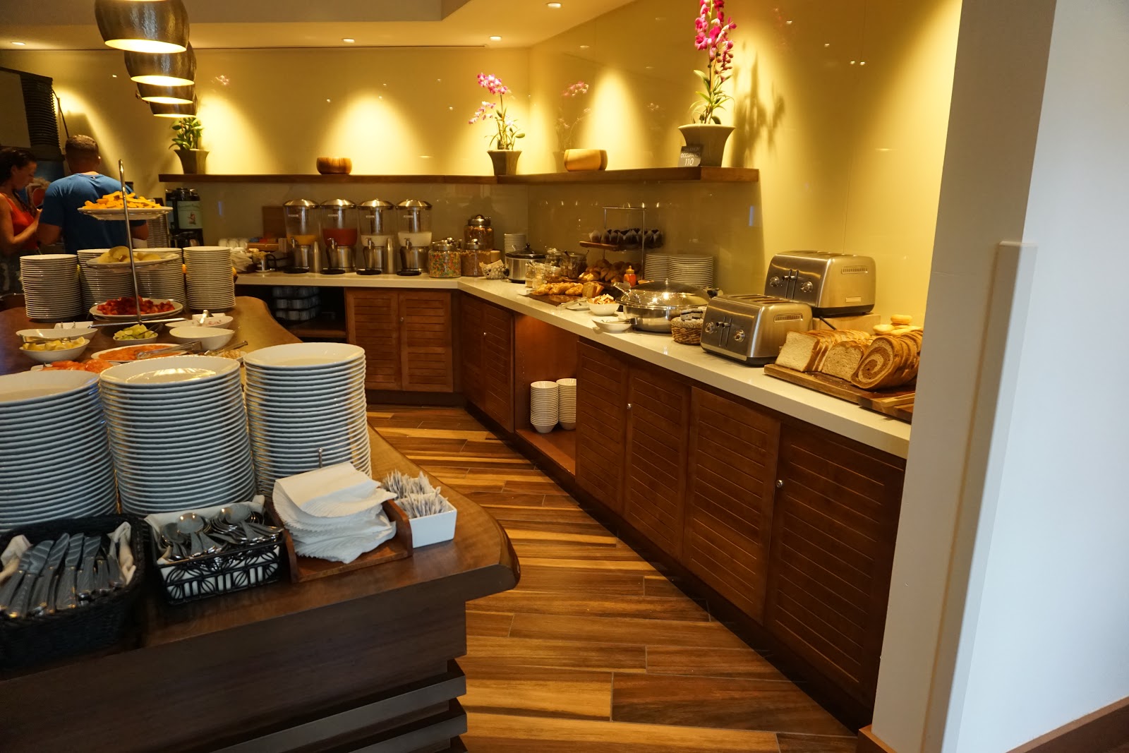 Why You Need Club Lounge Access at the Hyatt Regency Maui Resort & Spa