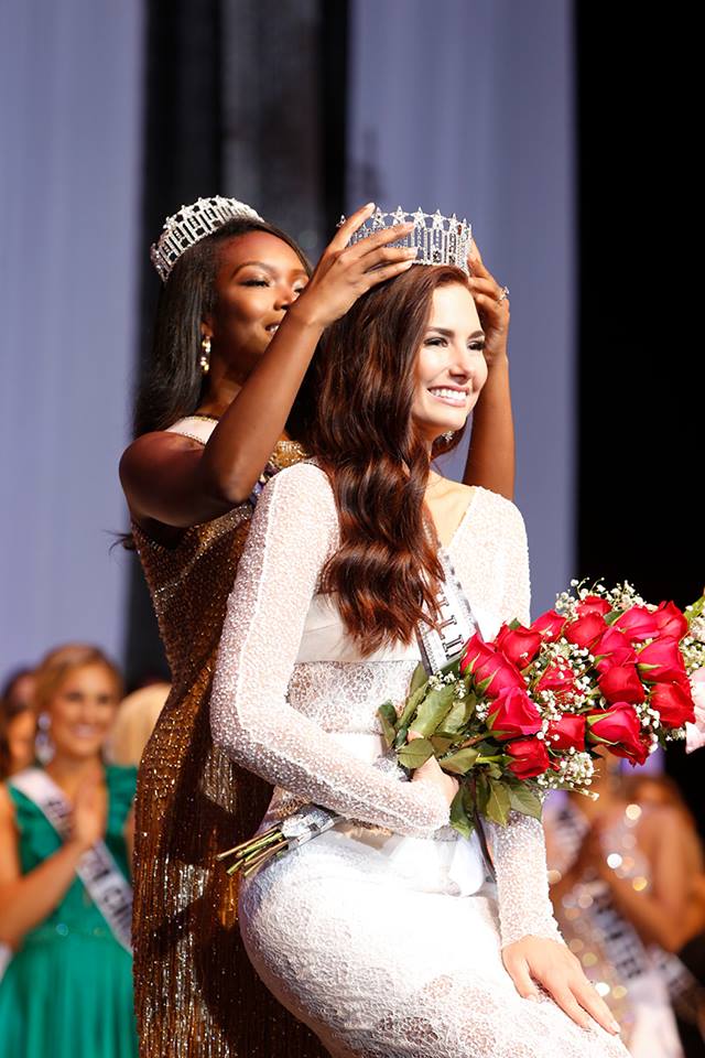 Eye For Beauty Miss Illinois USA 2018