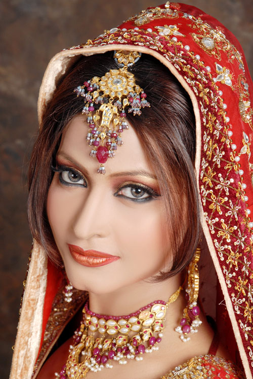 Beauty Tips & Personal Health Care: Bridal makeup is not ...