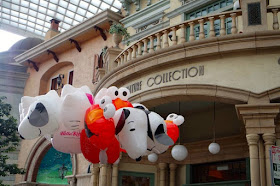 Character balloons at Universal Studios Japan Osaka