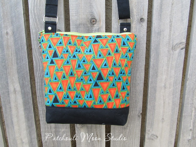 Patchouli Moon Studio~ Serendipity Hip Bag in Triangle Print Fabric