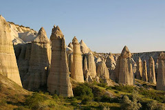 Cappadoce, Turquie: Foyer de nombreuses villes souterraines et en sur face.
