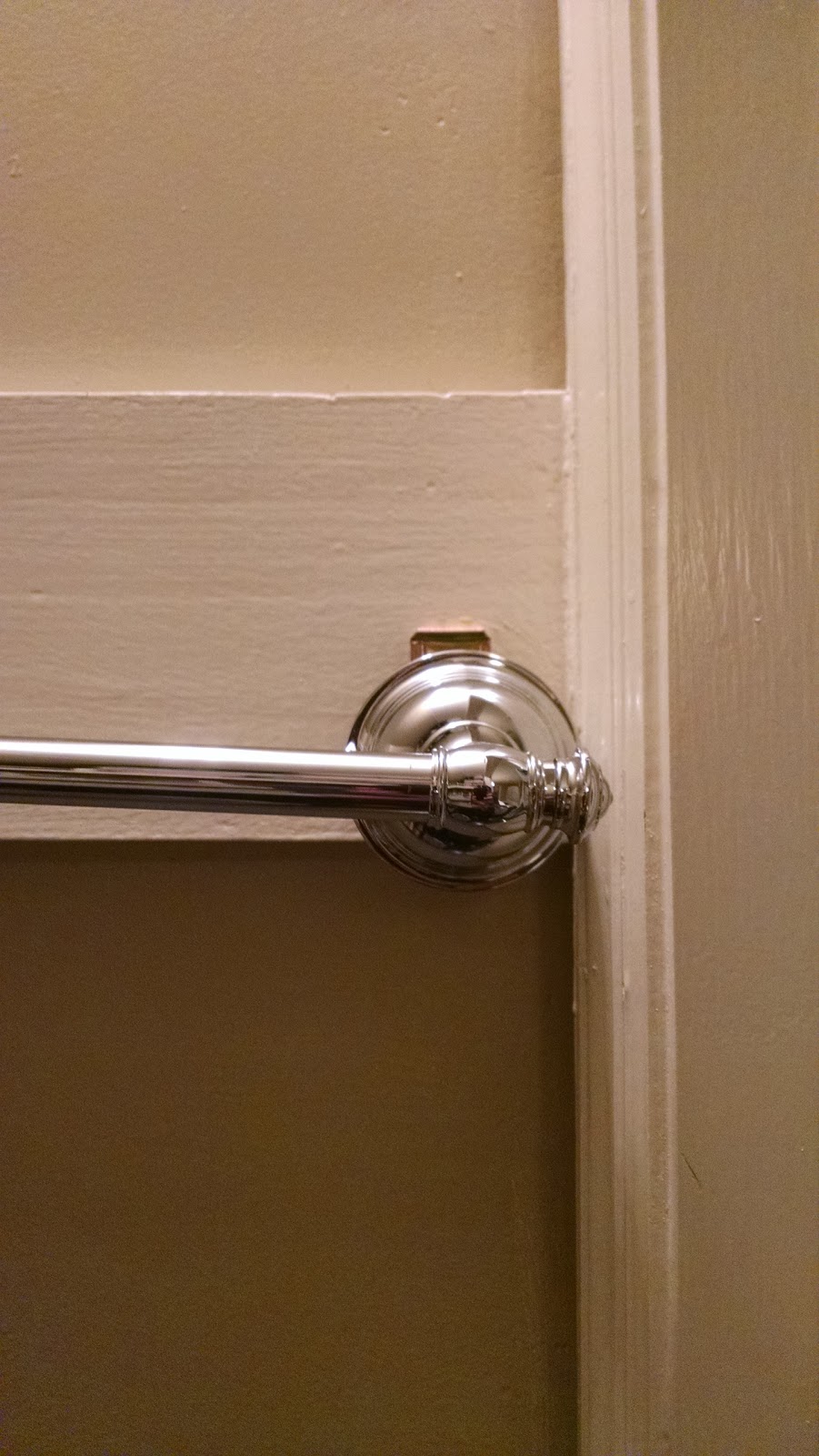 10 Things Everyone Needs to Know How to Do How to fix a towel rack