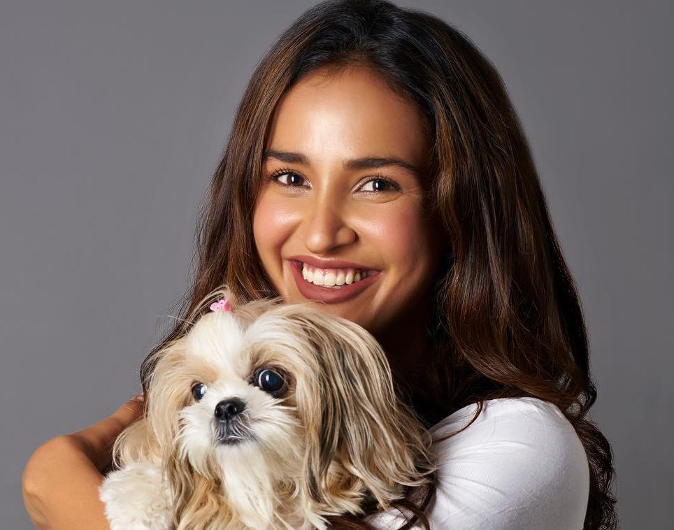 Aisha Sharma Wiki | DOB | Bio | Age | Family | Net worth | Boyfriend | Education
