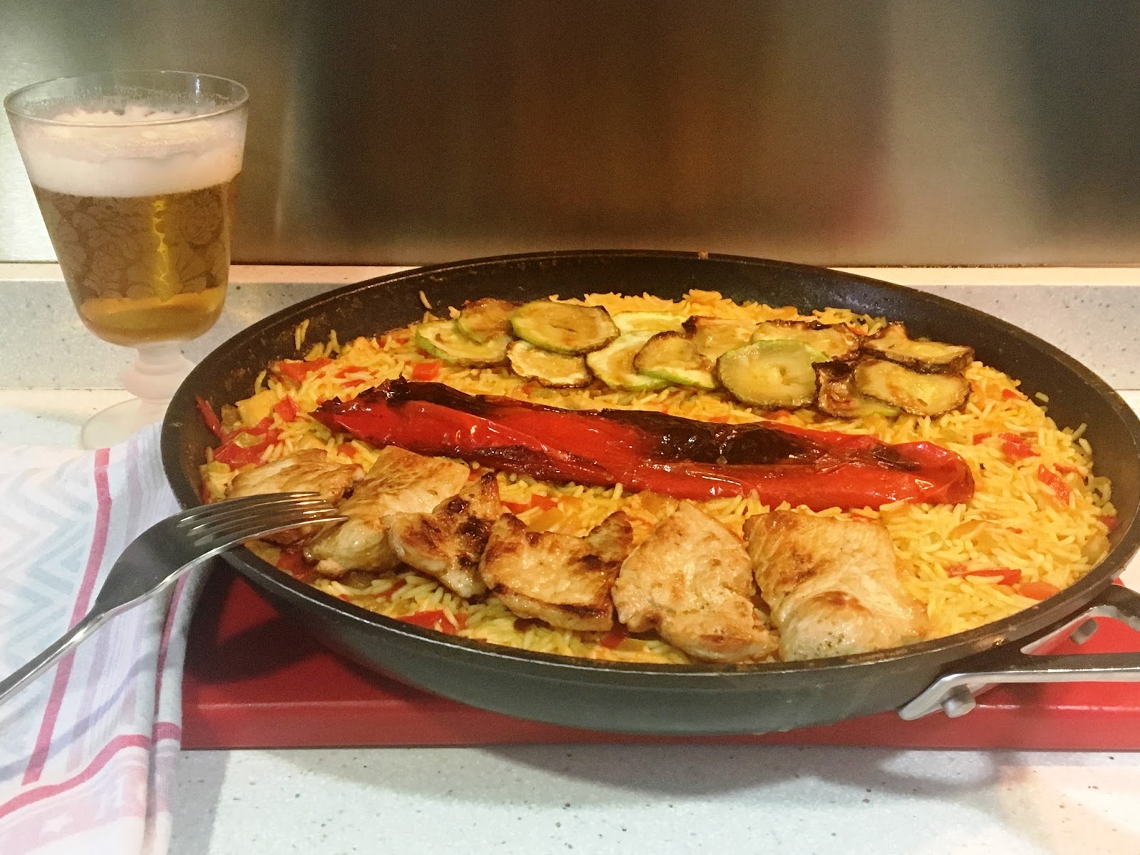 Paella con verdura y magro