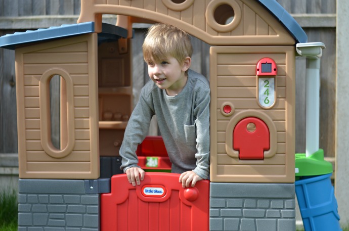 Little tikes go green playhouse 2025