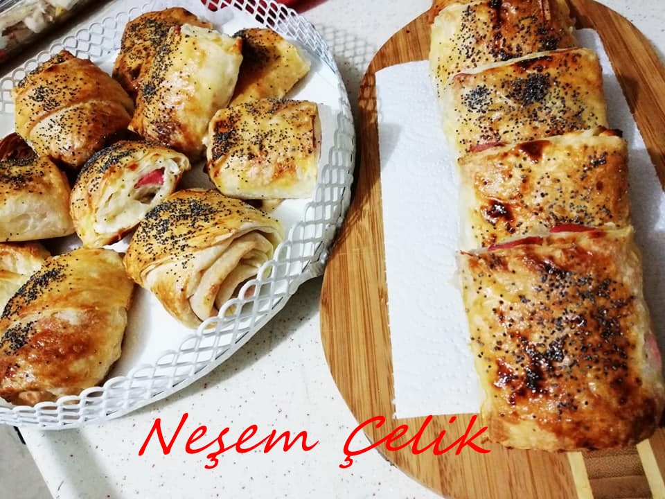 SOSİSLİ PEYNİRLİ BÖREK TARİFİ LUNTUĞ