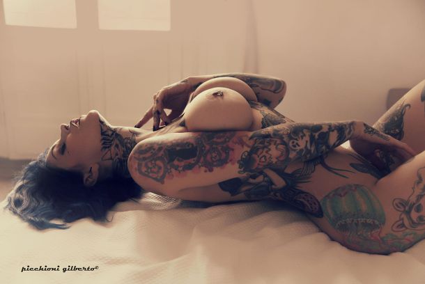 Picchioni Gilberto 500px fotografia mulheres modelos sensuais nudez provocante tatuadas corpo peitos bundas
