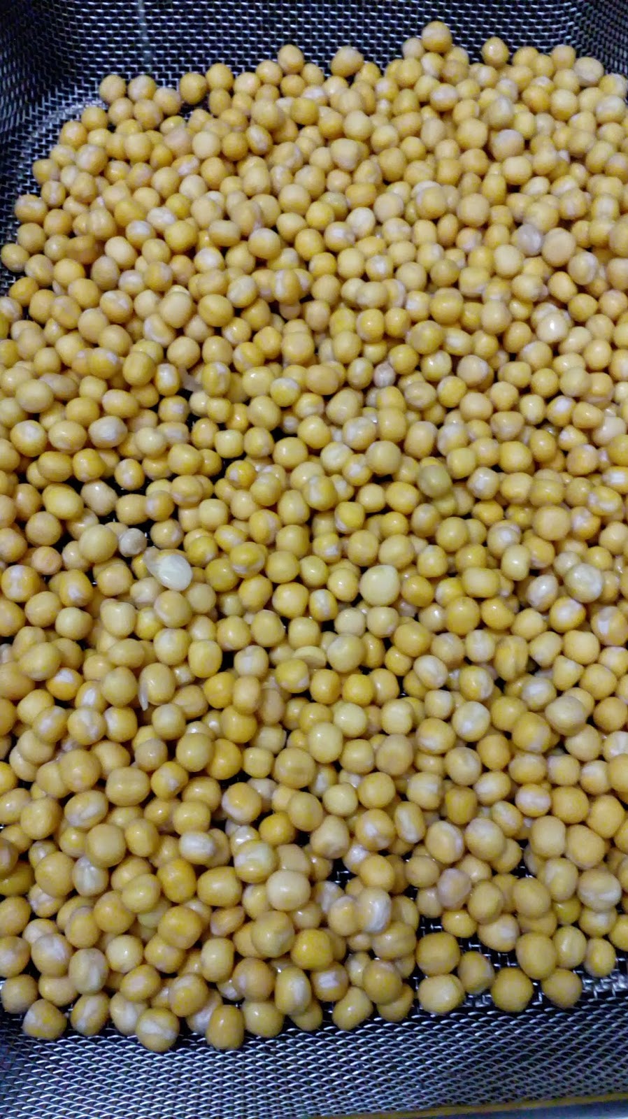 Yellow Peas Chaat / Yellow Matar Ki Chaat