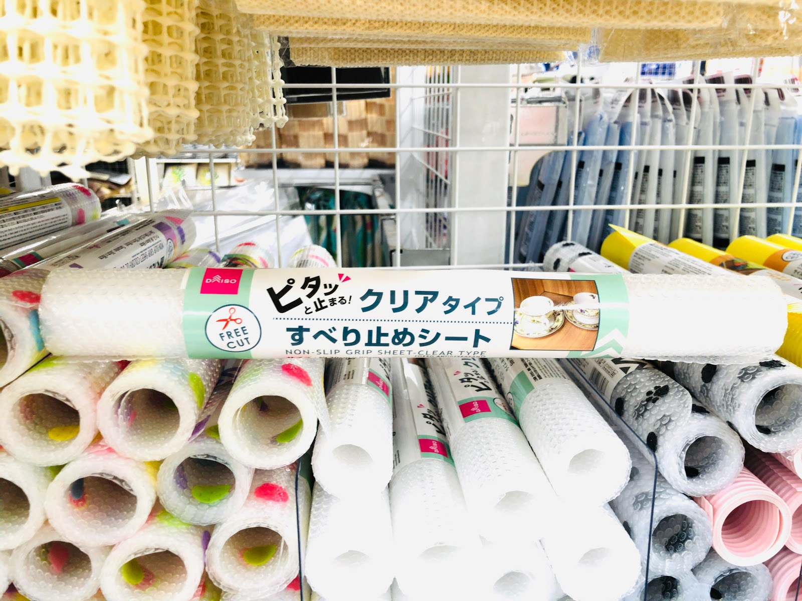 【ダイソー】食器棚の滑り止めシートは100均が優秀！リラックスママライフ