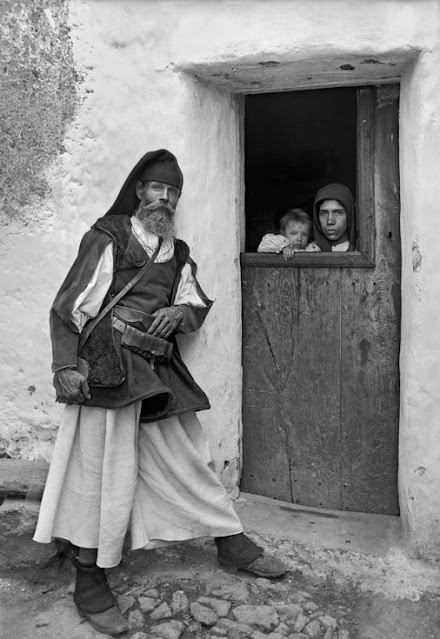 “Sardinia early 1900s”. Thomas Ashby