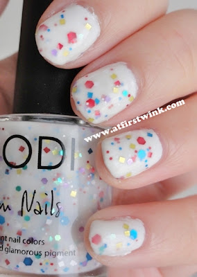 Modi nail polish 31 - Milky Wink