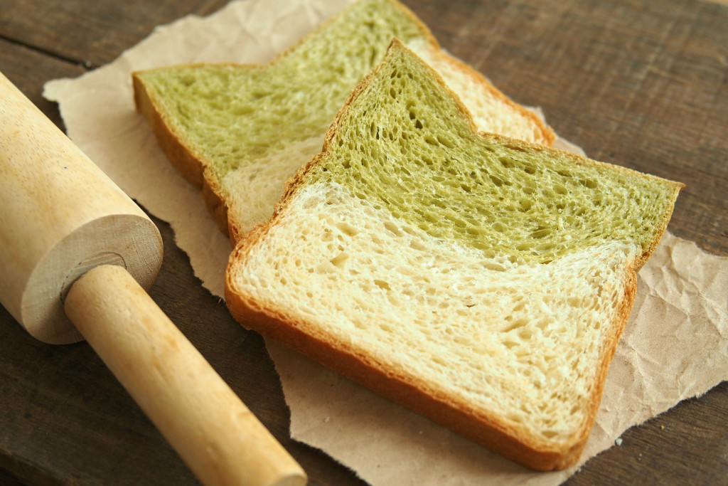 GREEN TEA HOKKAIDO MILK LOAF BAKE WITH PAWS
