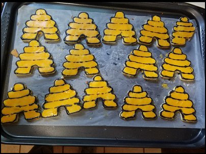 Beehive Cookie cookie cutters  bee themed party - bumble bee decorations - Bumble Bee Party Supplies - bumble bee themed party - Pooh themed birthday party - spring themed party - bee themed party decorations - bee themed table decorations - winnie the pooh party decorations - Bumblebee Balloon -  bumble bee costumes