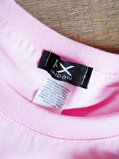 Femme Luxe Pink 'La Femme' Slogan Print Lip T-Shirt - Rayna Blog de la Licorne