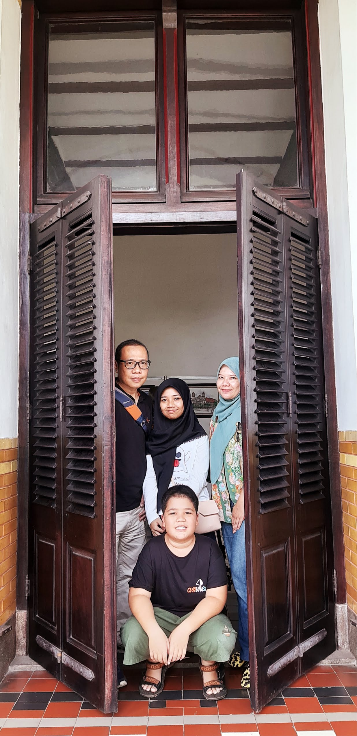 wisata museum transportasi kereta api lawang sewu semarang nurul sufitri mom lifestyle blogger traveling culinary review