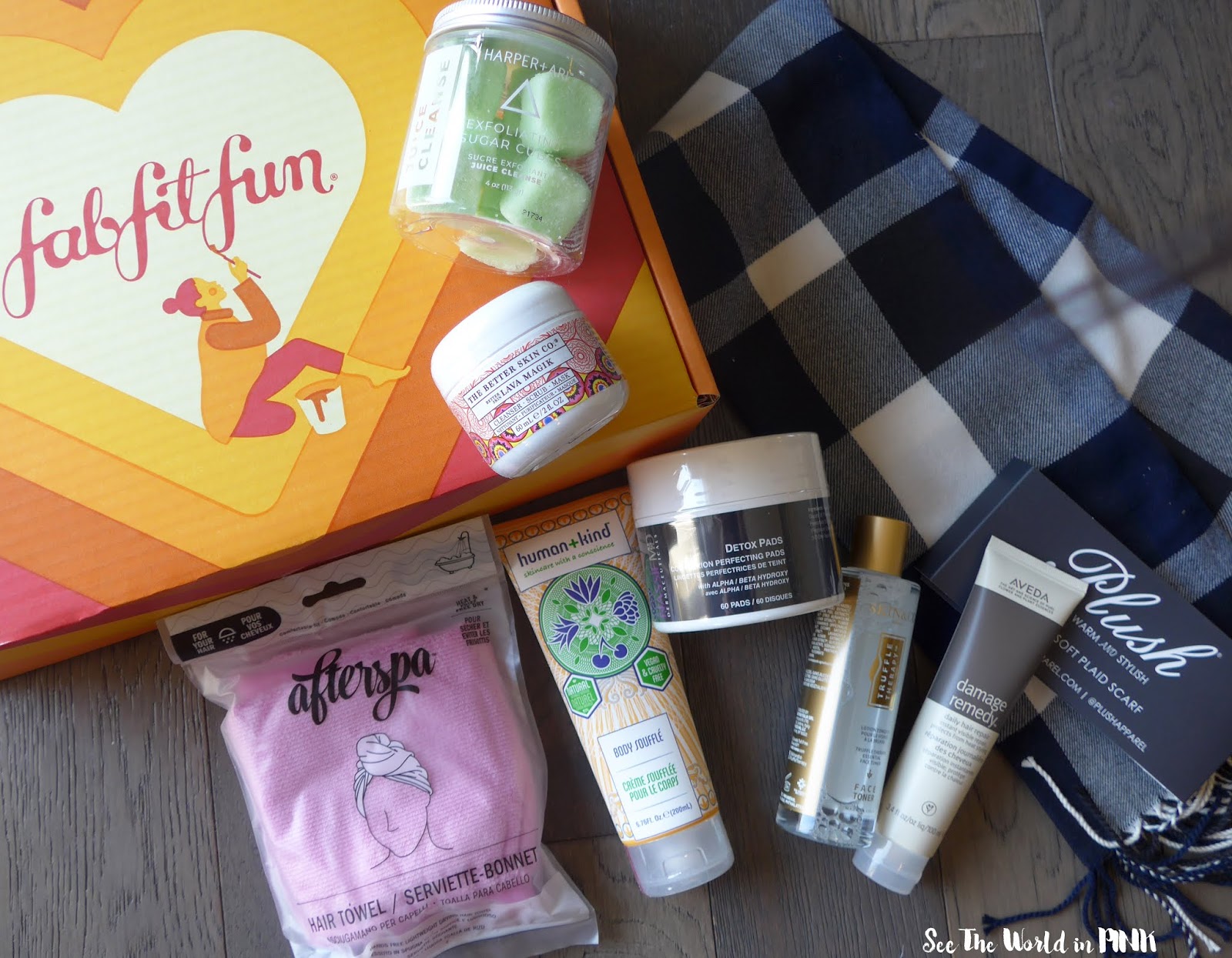 Fall 2019 FabFitFun Lifestyle Subscription Unboxing See the World