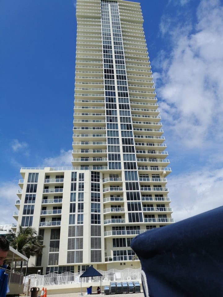 Luxury Buildings Miami Beach La Perla Luxury Building On The Beach For Rent Suite 2807 Sunny