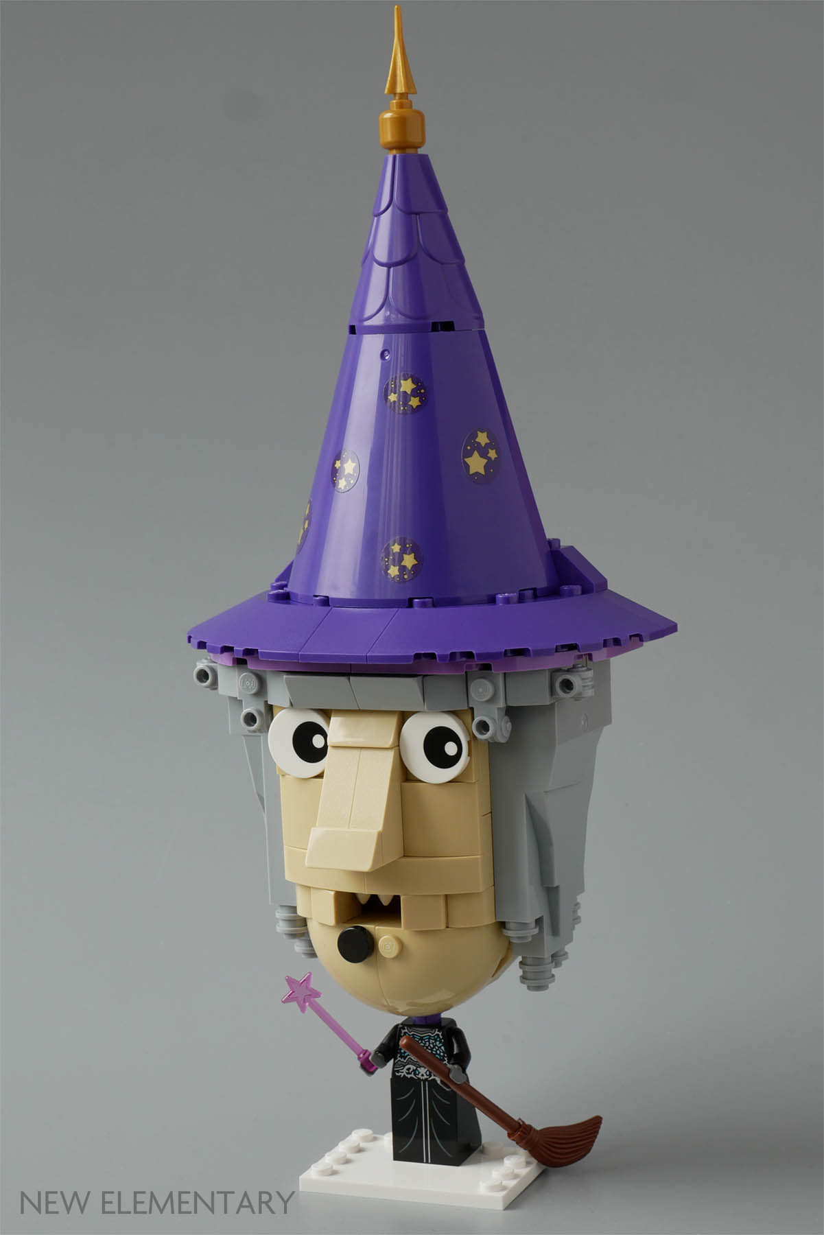 LEGO 43187 Rapunzel's Tower - LEGO Disney Princess - BricksDirect