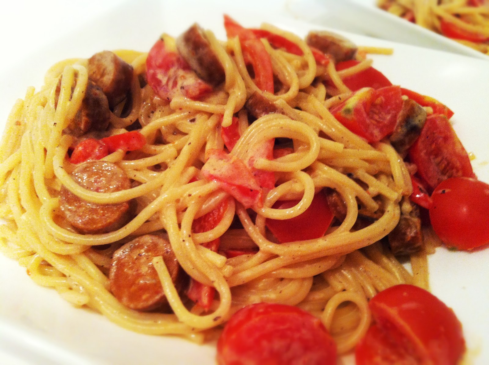 Vegan kochen und genießen: Spaghetti in cremiger Paprika-Chorizo-Sauce