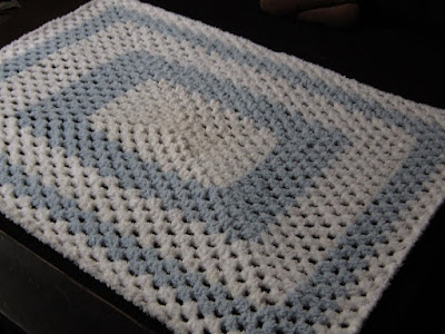 Bernat Granny Rectangle Crochet Baby Blanket Pattern