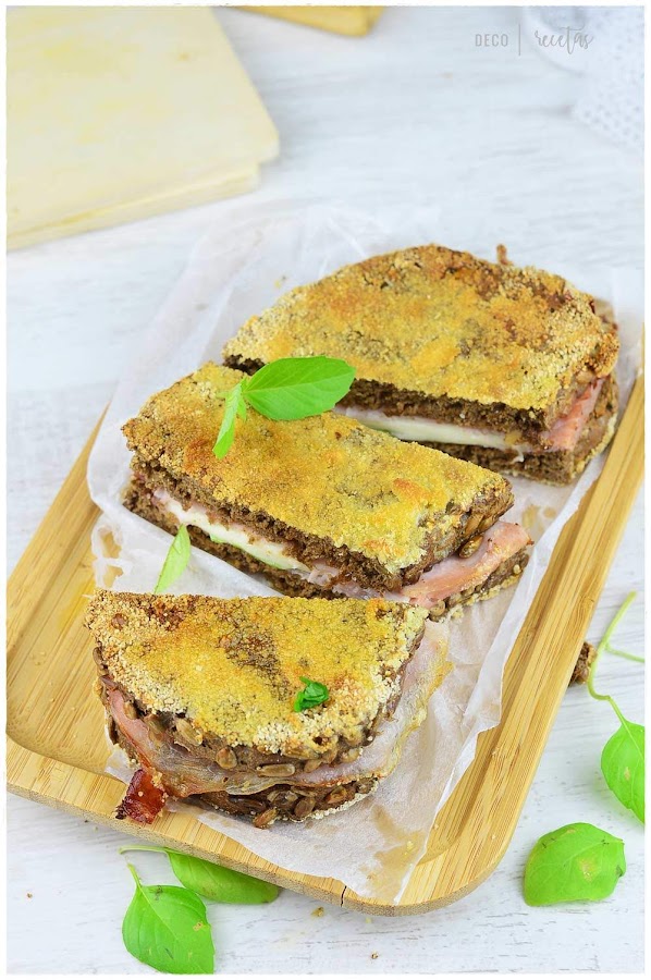 Ensalada caprese de tomate y mozzarella con albahaca. - Mozarella di bufala impanata con peperonata e olive- Recetas Italianas con Mozzarella- Ensalada caprese de tomate y mozzarella fresca- 4 recetas con mozzarella- 