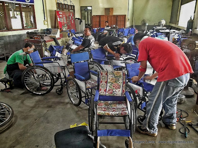 Oficina de construção e manutenção em cadeiras de rodas