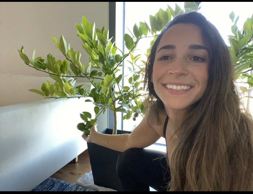 нина потрапелюк 2022. венди фиоре 2020. Sandra boobies в оллежле. огромная стирательная резинка for really big mistakes. эбони мазерати купальник.