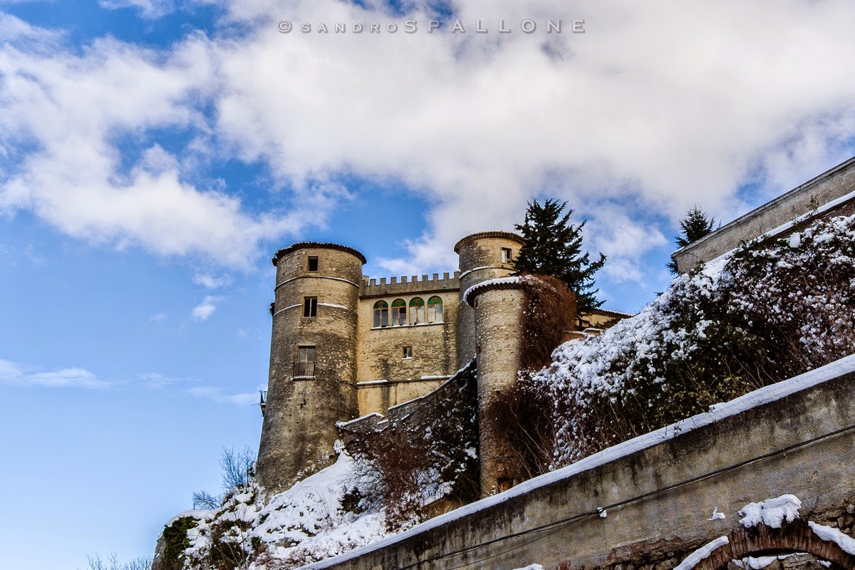 VENDESI Castello di Carpinone..!!!
