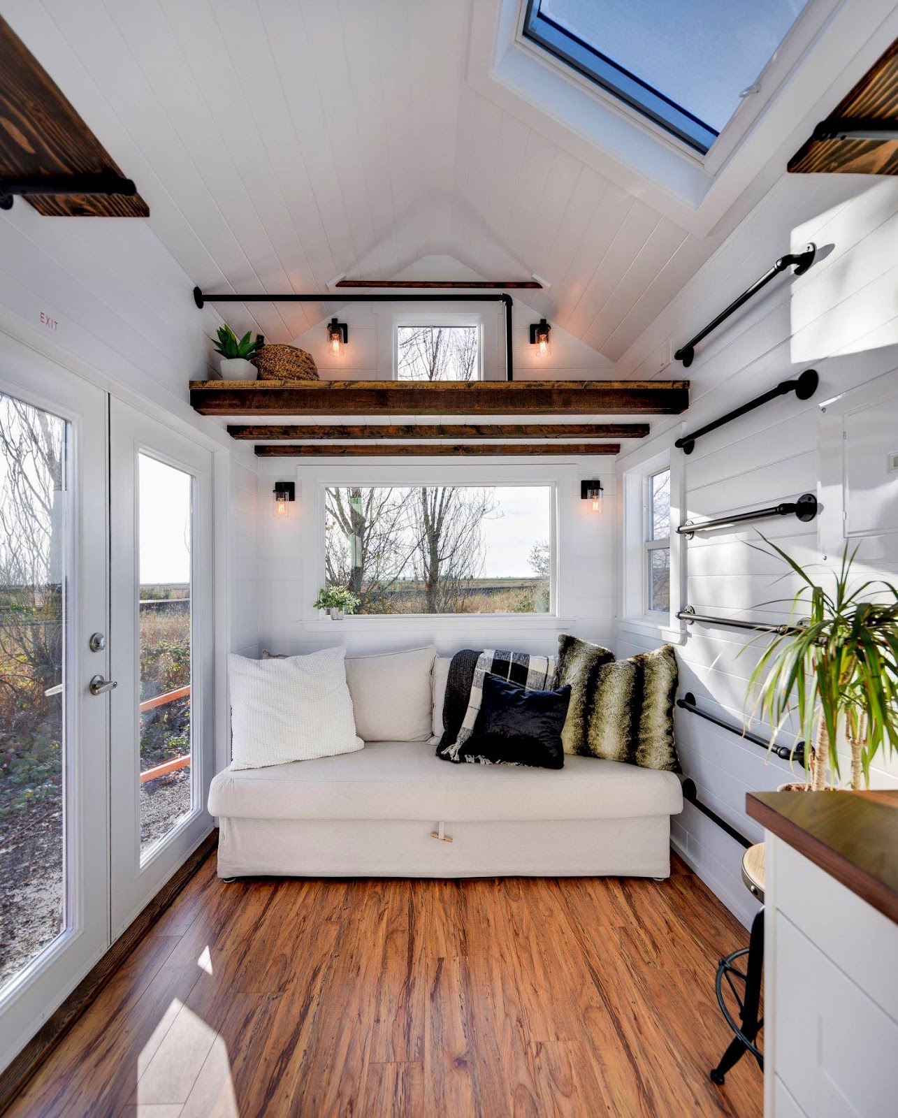 The 26' Napa Edition From Mint Tiny House Co [ TINY HOUSE TOWN ]