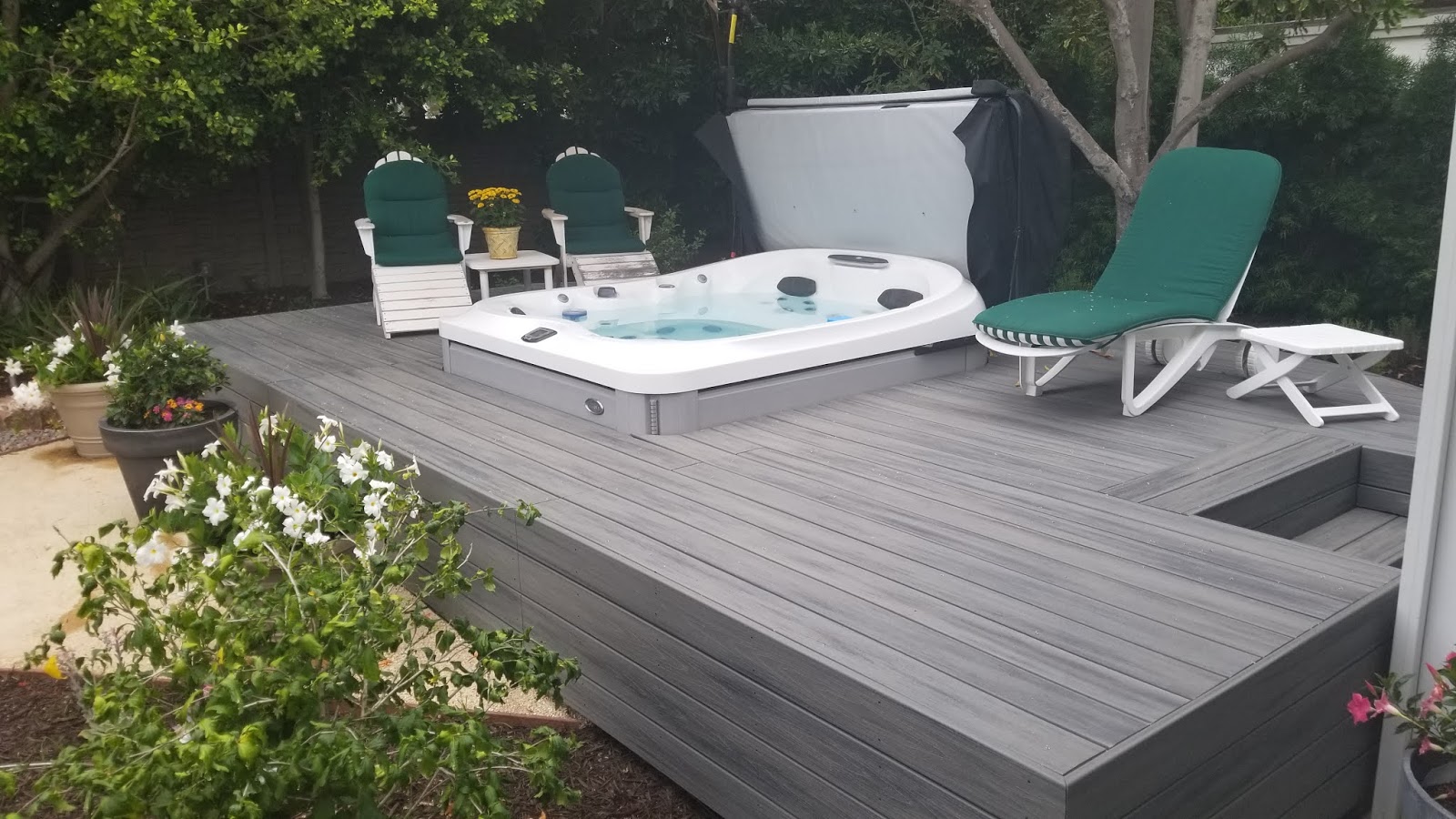 The 2 Minute Gardener Photo Trex Deck with Jacuzzi Hot Tub