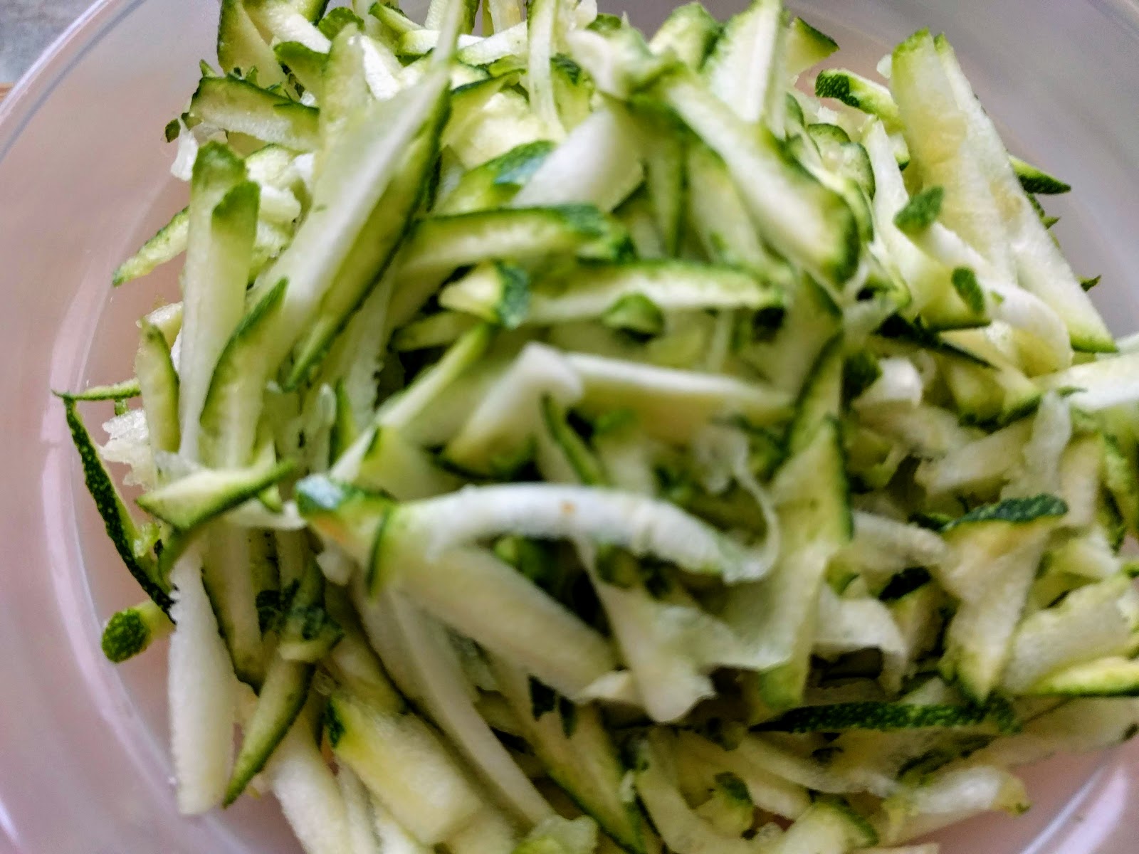 - Zucchini-Möhren Quiche