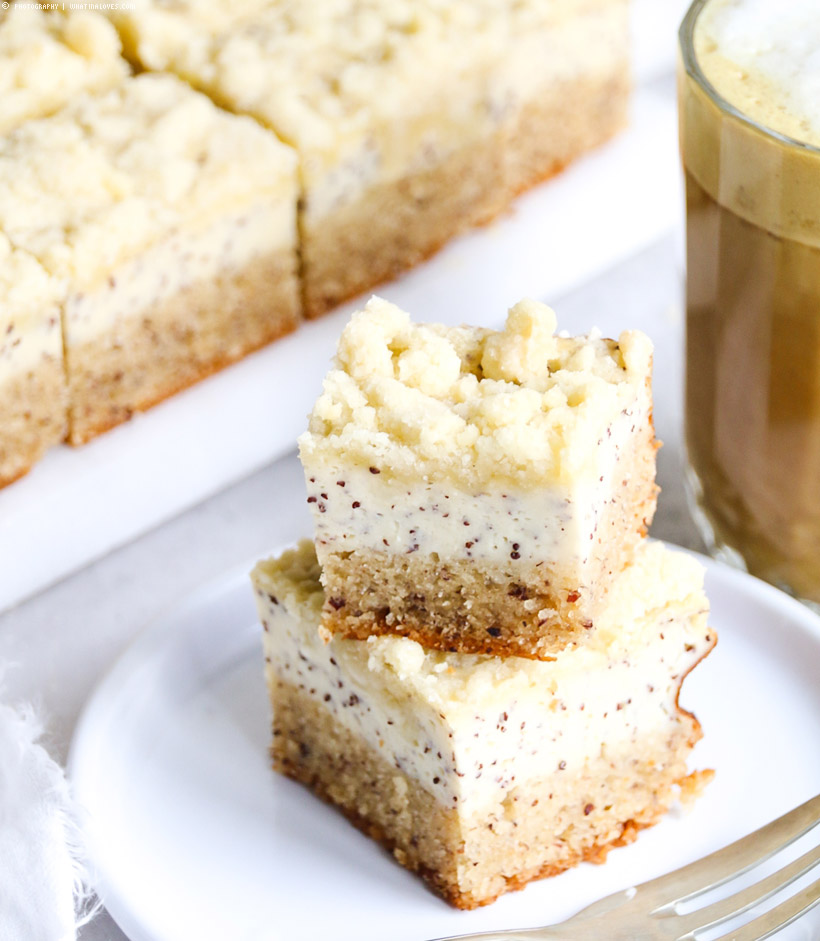 Nuss-Mohn-Quark-Kuchen mit Tonka-Streuseln