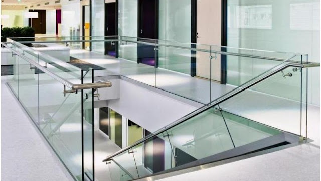 Glass railing