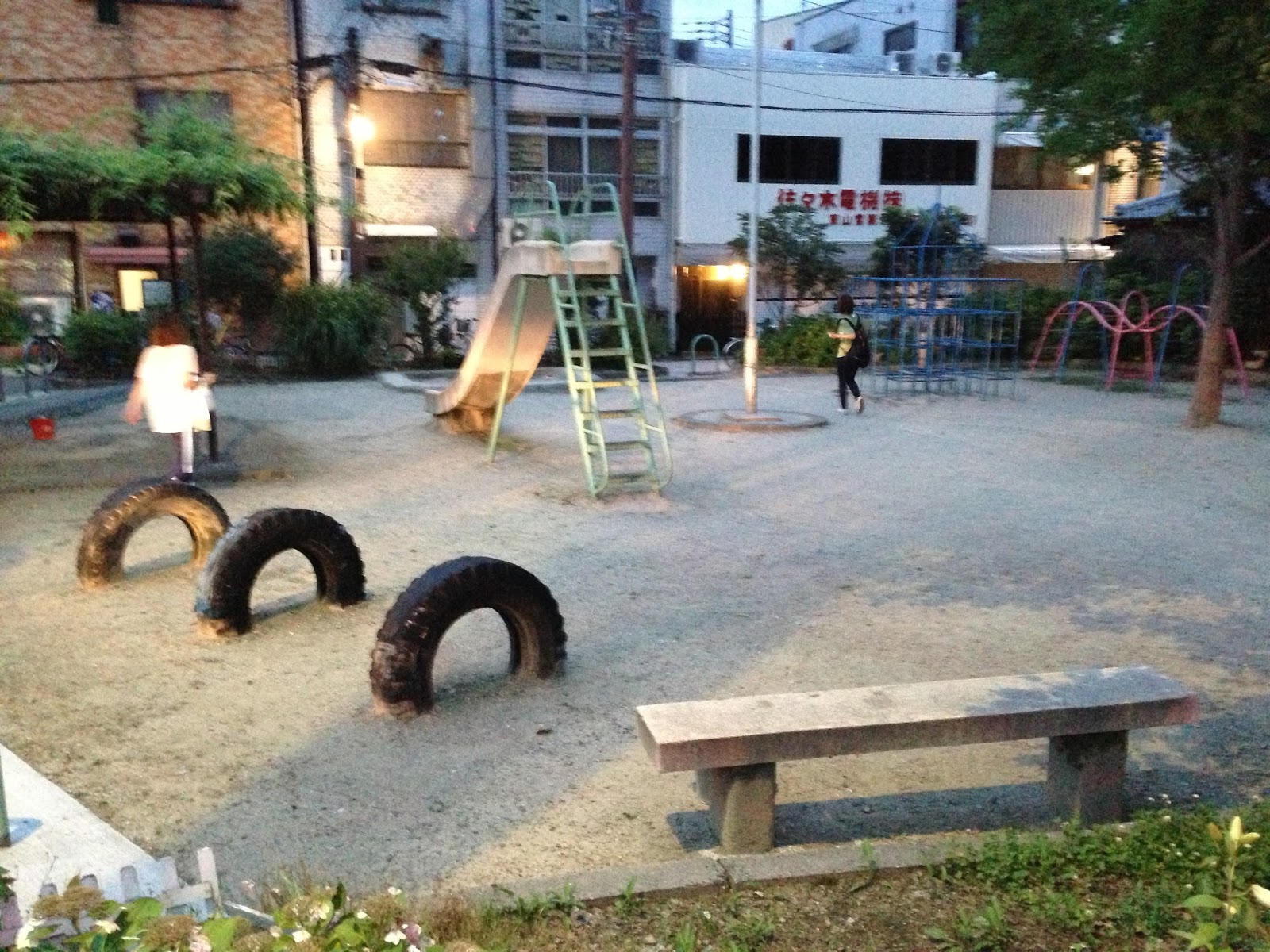 Детские площадки в японии