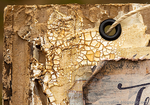 Layers of ink - Magical Nature Wall-Hanging Tutorial by Anna-Karin Evaldsson. Crackle texture.