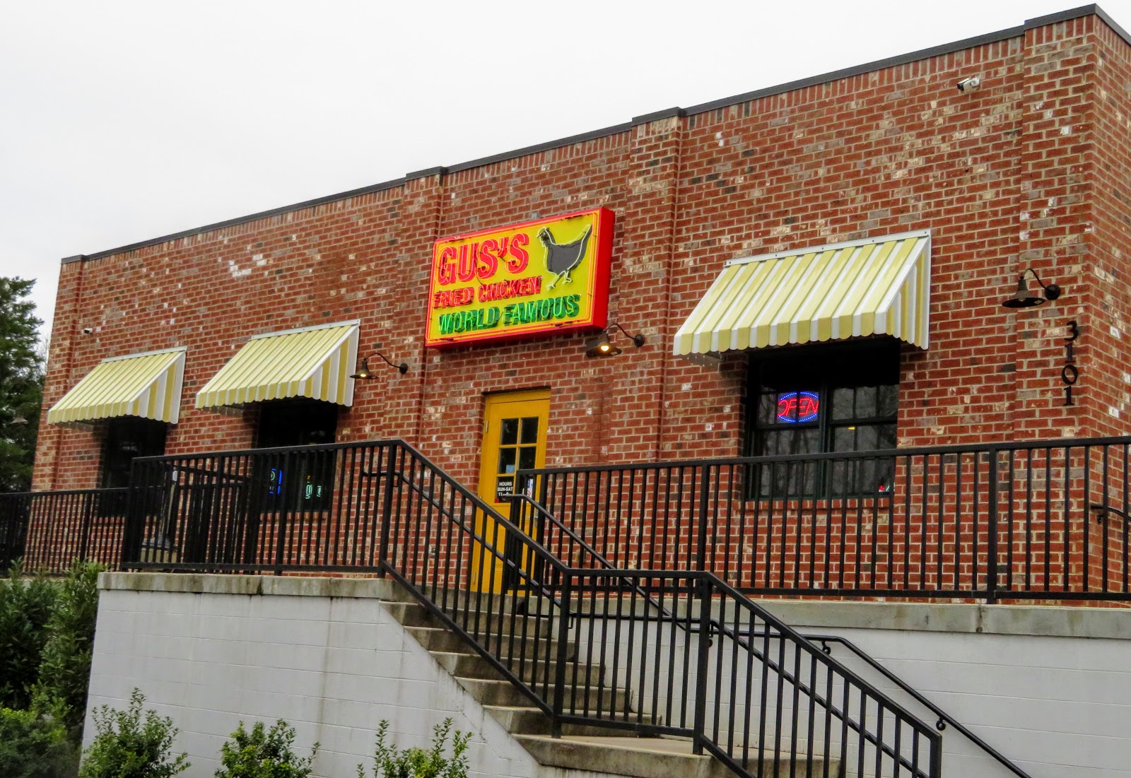Big Daddy Dave Gus’s World Famous Fried Chicken Knoxville TN