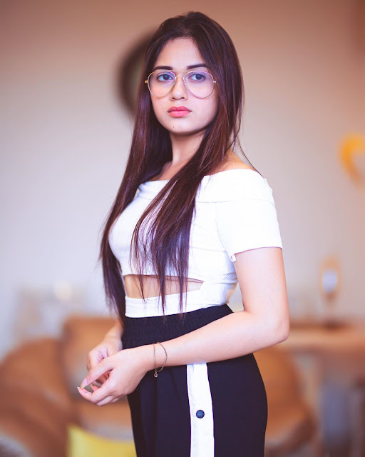 Jannat Zubair Photos