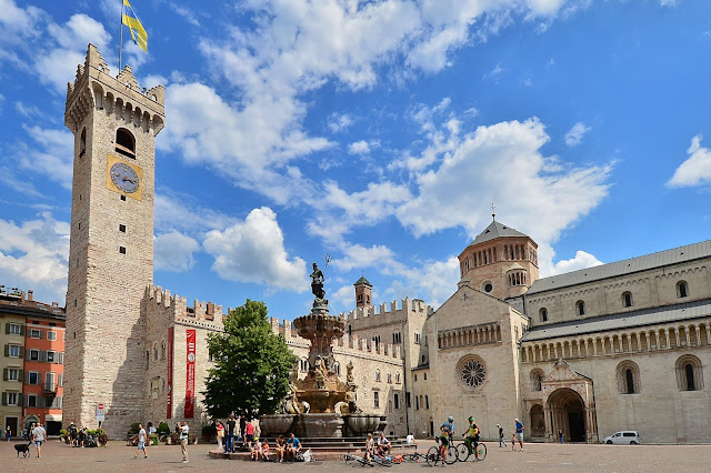 Panorama Marktplatz Trento