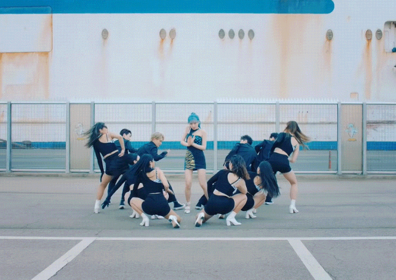 몽환+치명해서 파워워킹 절로나는 여돌 신곡 | 인스티즈