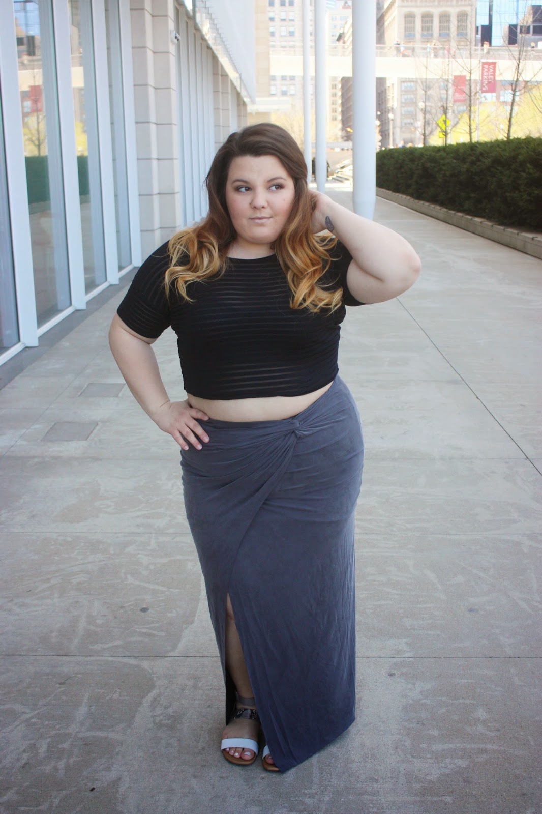 maxi skirt, plus size fashion blogger, curvy maxi skirts, fatshion, curvy girl, natalie craig, natalie in the city, chicago, summer fashion, ombre, forever 21 plus, cynthia rowley, franco sarto, summer shoes, fashion blogger