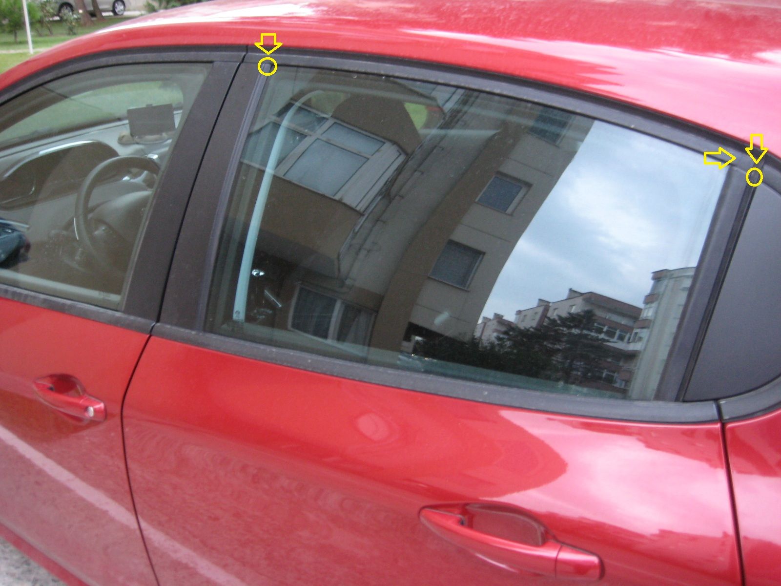 Top Problems of Peugeot 208 DOOR SEALS ARE BEING TORN...