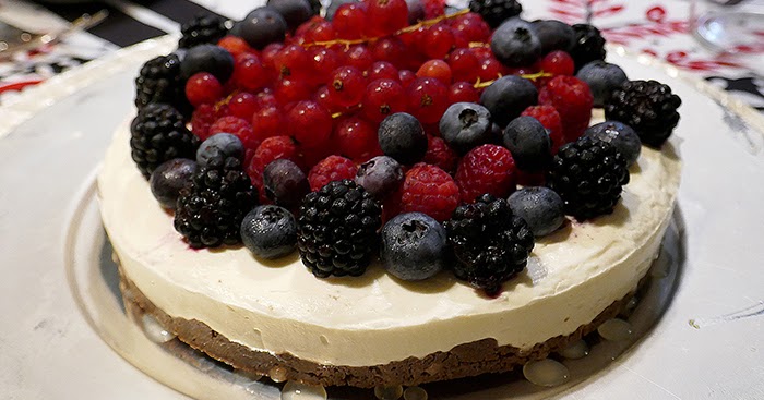 AAA ACCADEMIA AFFAMATI AFFANNATI Cherry Cheesecake di Nigella Lawson 