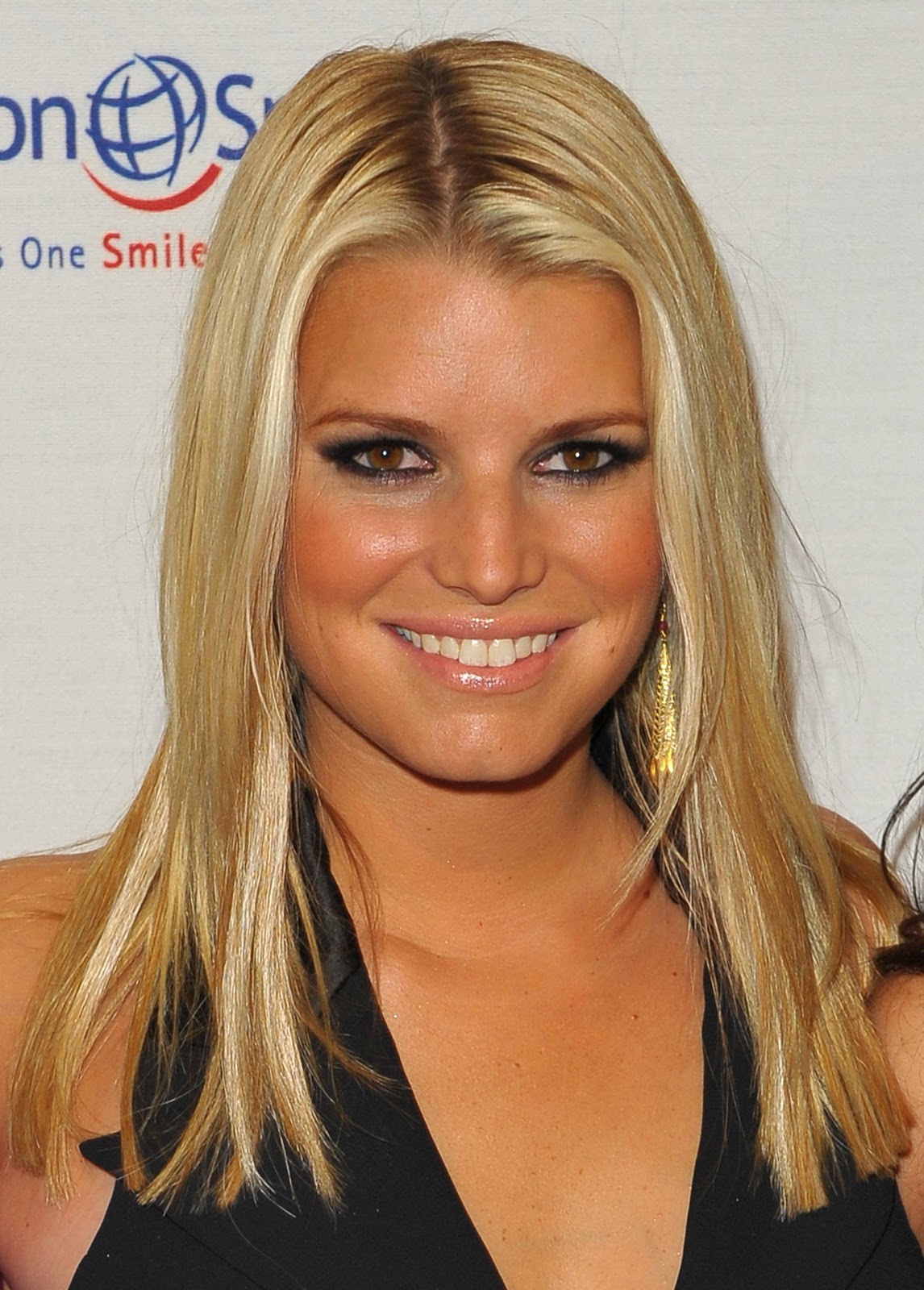 Hairstyles for Prom Prom Hairstyles for Square Faces