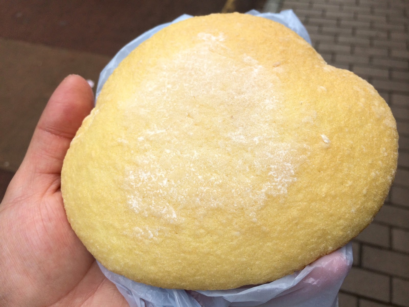 Old School Bakery in Hong Kong, Ming Wah 明華餅家 / LUCY LOVES TO EAT