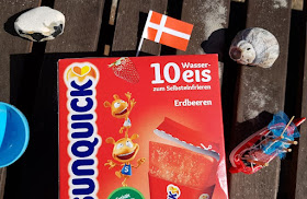 Den Sommer genießen: Leckeres Wassereis aus Dänemark. Beim Eis-Essen ein tolles Dänemark-Gefühl, auch auf der Terrasse in Deutschland.