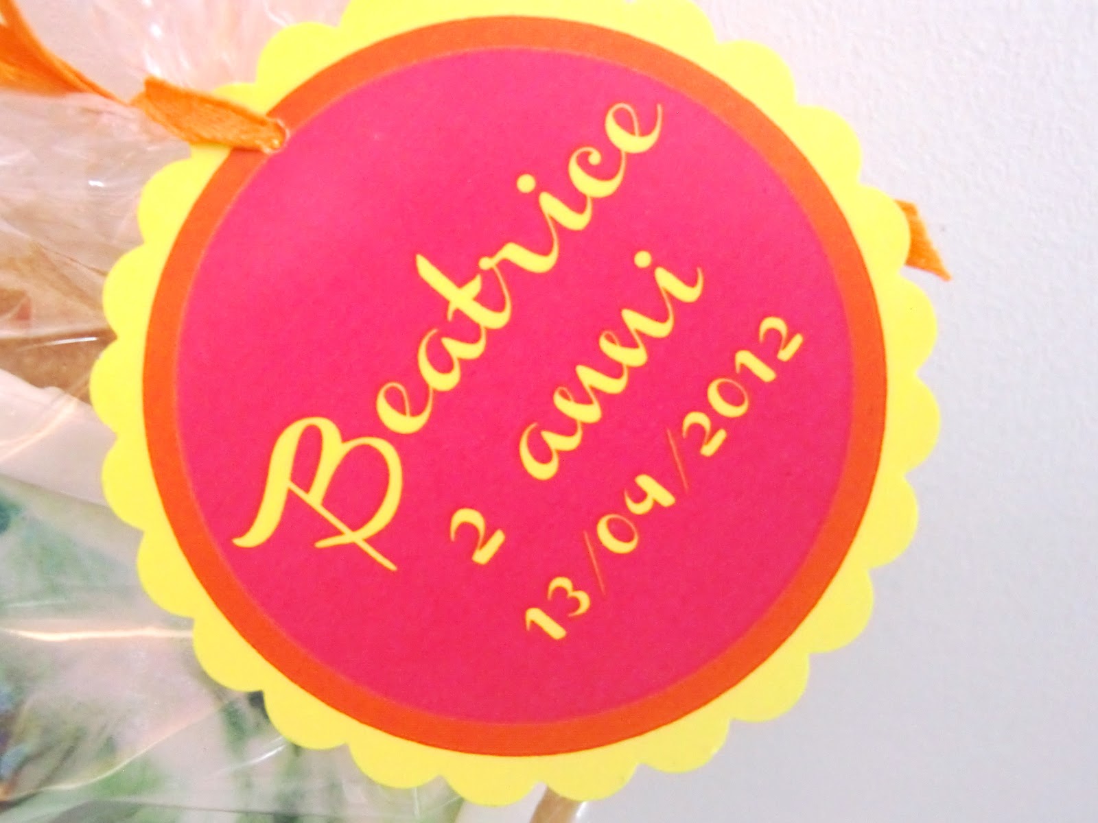 RECUERDOS CON ENCANTO: Galletas, Etiquetas, Vestidos y Adornos para