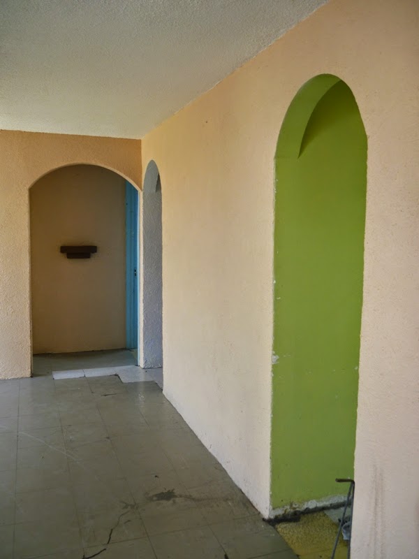 La taberna de la cuadrilla: Arcos construídos con tablaroca